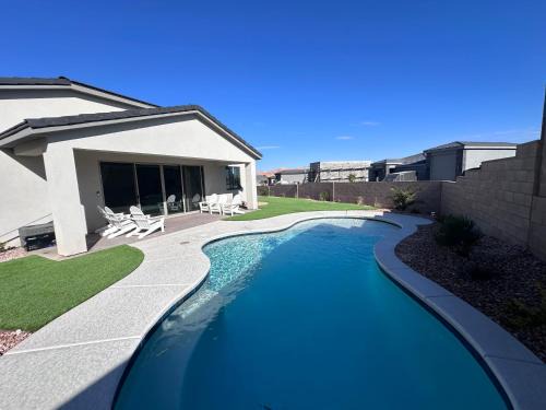 4BR Oasis - Pool and Spa - Near Golf and Casinos