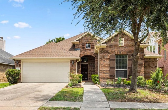 4BR Sleeps 9, Foosball, Patio, Near Race Park