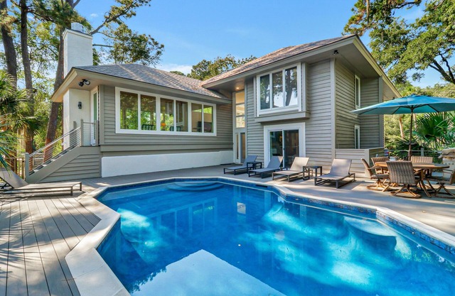 4th Row Ocean Sea Pines Home - Dog Friendly - Steps to Beach - Private Pool