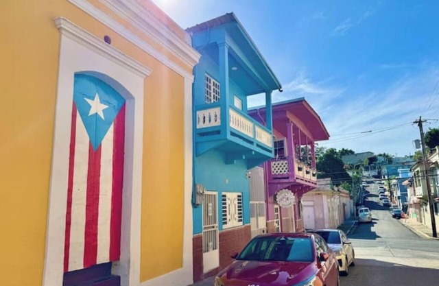 5.9 Purple Casita w/historic balcony