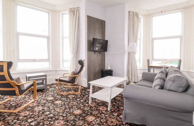 5 BEACH VIEW @ BEACONSFIELD HOUSE in Bridlington