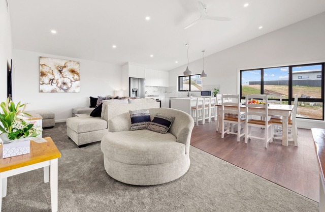 5 Bed Luxury Home | Snowy Mountains | Sentinel Chalet | Jindabyne | Sleeps 14