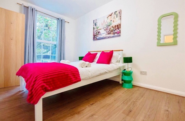 5 Bedroom Premium Apartment Central London
