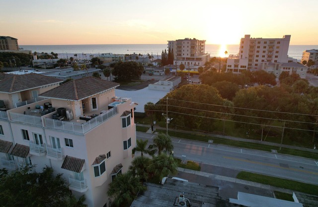 5 level home with private elevator, roof top terrace, hot tub, & amazing views