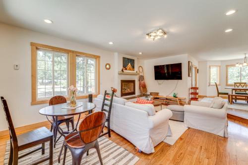 5 Mi to Northstar Resort! Family Home with Hot Tub