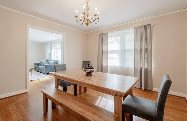 5 mins to Fort Jackson - The Wooded Hilltop Ranch