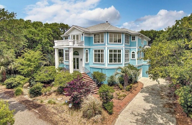 5 on 56th by Wild Dunes, close to Resort Core with Resort Amenity Access