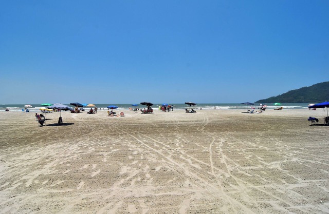 50 mts da Praia na Rua 3500, Garagem e Wi-fi P2101