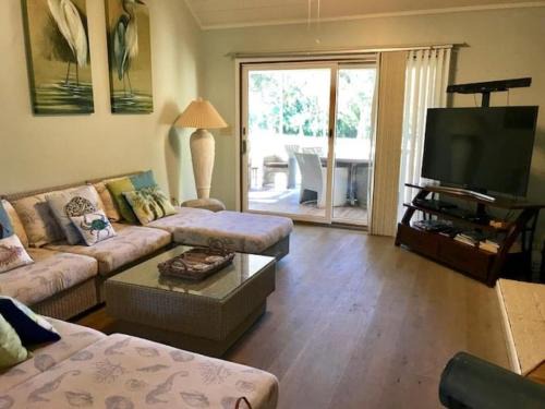 502 Tarpon Pond Cottage