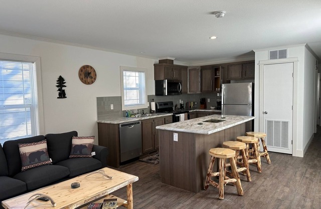 516 - House in West Yellowstone