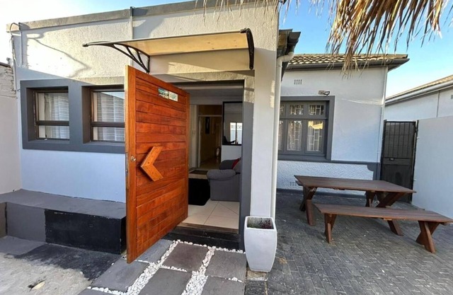 57 On Wynne- FAMILY UNIT 1