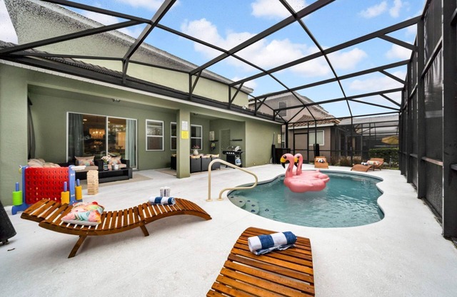 5BR Luxury Home - Pool, Games & BBQ Near Disney