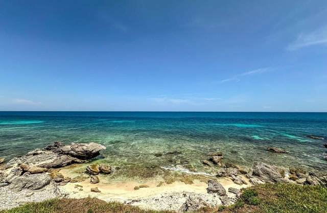 5BR Ocean View Home w/2 Dipping Pools