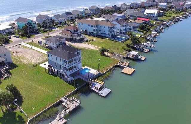 5BRM LUXURY BEACH RENTAL- ON INLET W/PRIVATE POOL & STEPS TO OCEAN