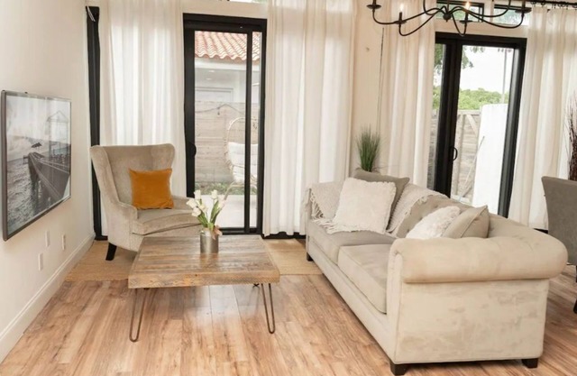 5min to Beach/6min 2 Aventura Mall/close 2 Wynwood