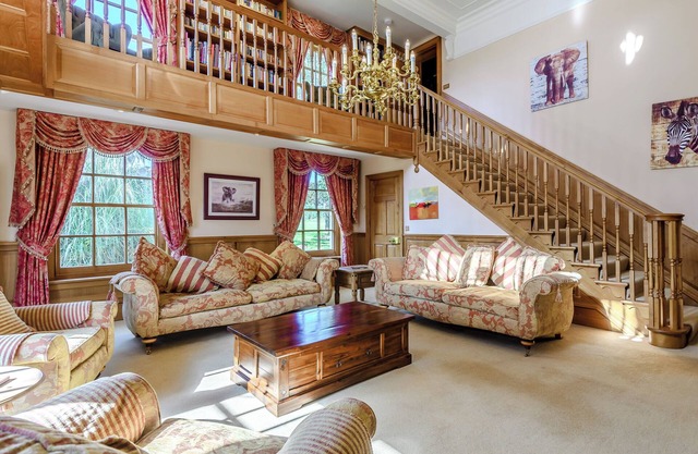 6 bedroom accommodation in Skendleby Psalter, near Alford