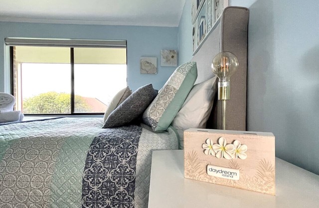 6 Carrickalinga Cove Apartments