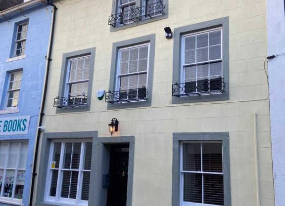 6 Church Street, Whitehaven - Perfect deployment location for Coast to Coast cyclists & hikers