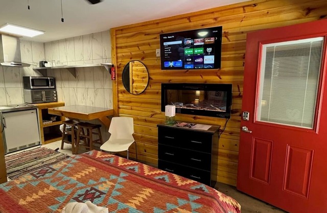 6 on the Ridge @ Sterling RidgenClose to all the fun.but in the woods!