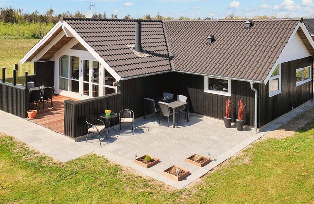 6 person holiday home in Hadsund-By Traum