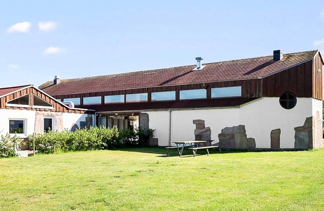 6 person holiday park home in Otterup