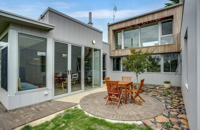 62 Newell Ave Middleton