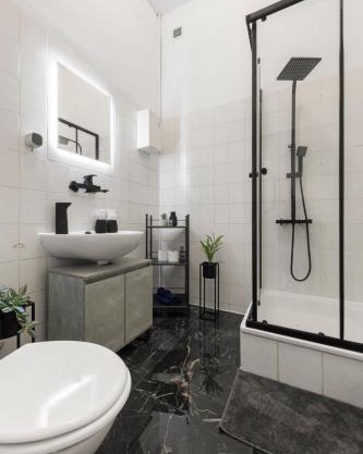 62qm2, Massageseat, Billard-Table, King-Sized Bed