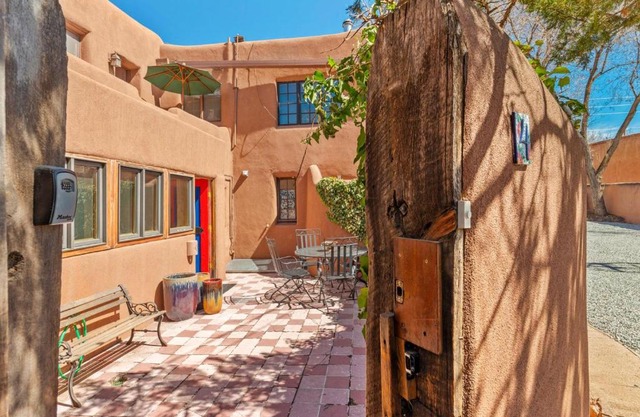 632 Old Santa Fe Trail