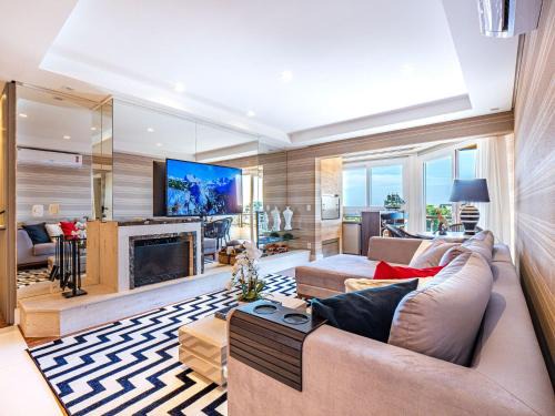 650 metros, Rua Coberta Centro/Villa Verde 401A