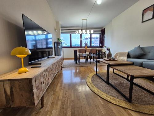 651A Siente Oviedo Apartamento Céntrico con garaje