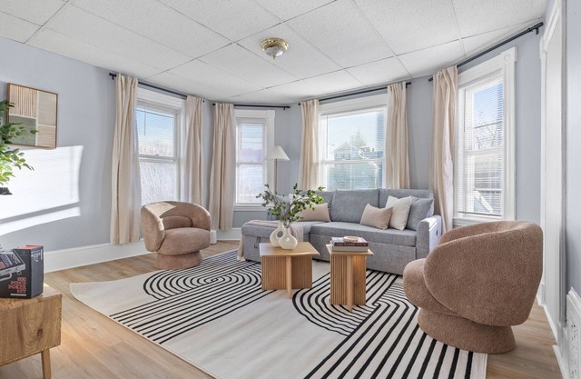 6BR4BATH Home in Somerville