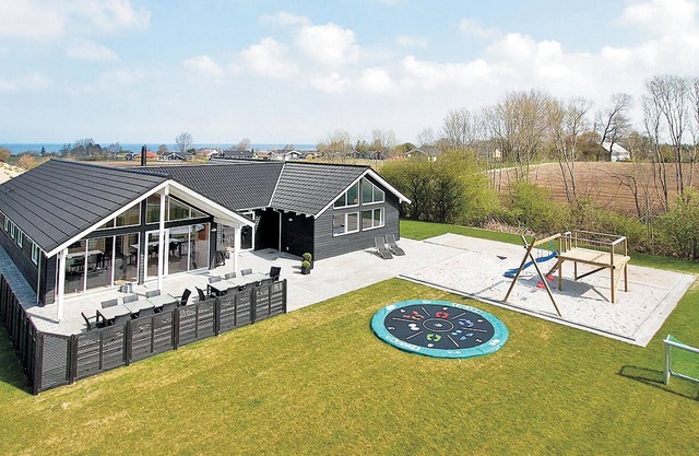 7 bedroom lovely home in Nordborg
