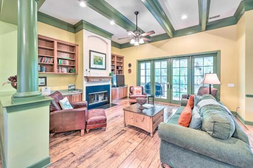 7 Mi to Beach Bluffton Cottage with Furnished Patio