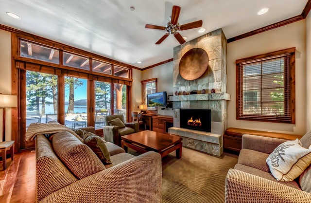 7 Sierra Shores - 3BR/3BA - Lakefront