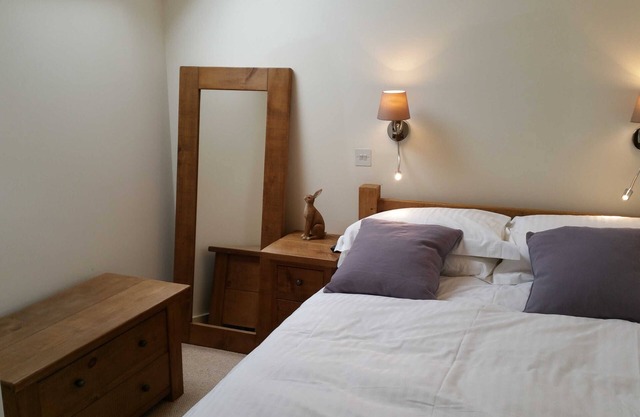 7 White Dove Barn, Caverswall