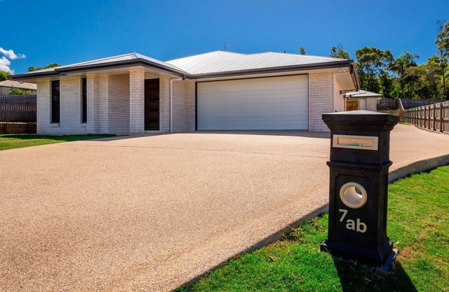 7A Lakeside Dve - Duplex just a short drive to everything