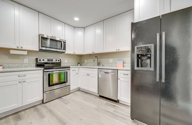 8 Mi to Downtown: Cozy Tampa Studio w/Easy Access