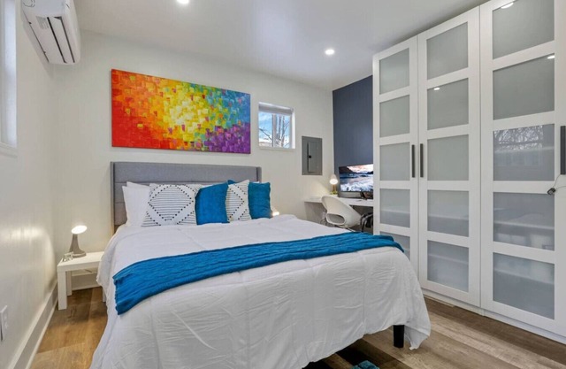 8 Min to Convention Center | Work Travel | Unit A