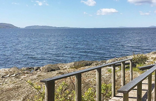 8 person holiday home in Jelsa