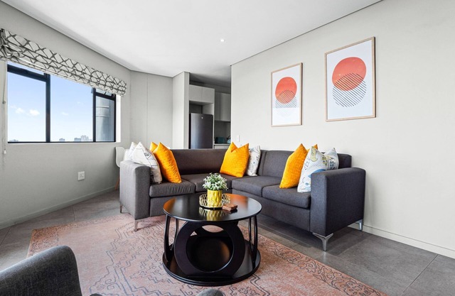 806 2SIX2 Florida Road