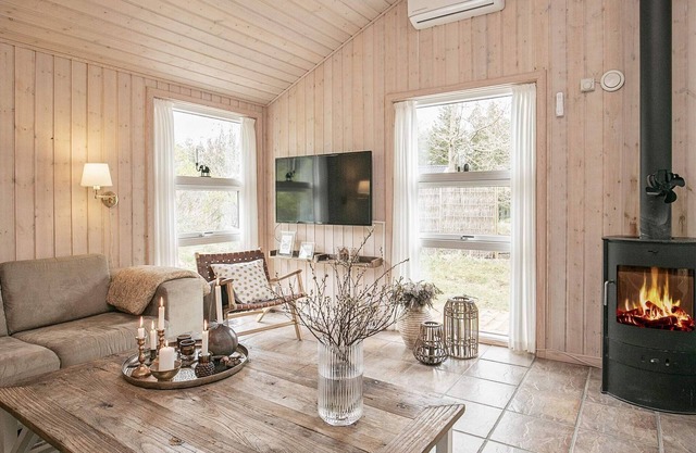 9 person holiday home in Ålbæk