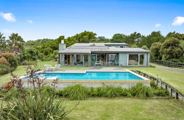 923 Takatu - Tawharanui Peninsular Holiday Home