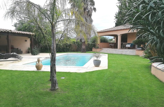 A 10 min de la mer Maison Entière Avec Piscine Dans un Écrin de Verdure