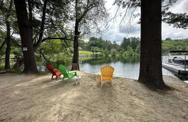 A 125 year old lake property & you won’t believe it! Great fishing spot!