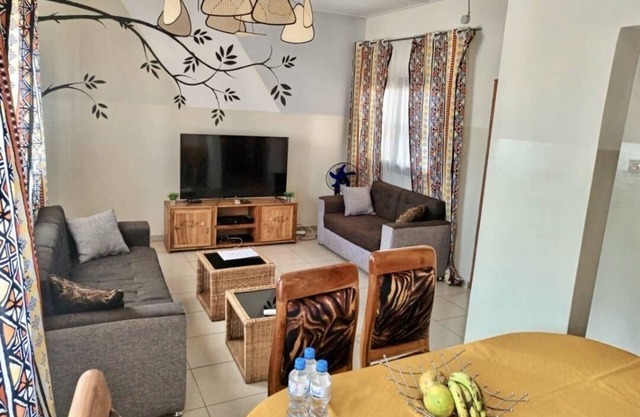 A 3 min de Laéroport International de Lomé 2 Chambres Salon