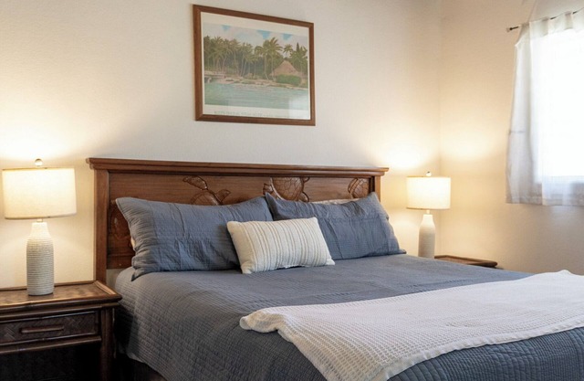 A 60 second walk to Lanikai Beach! Two separate studios with air conditioning!