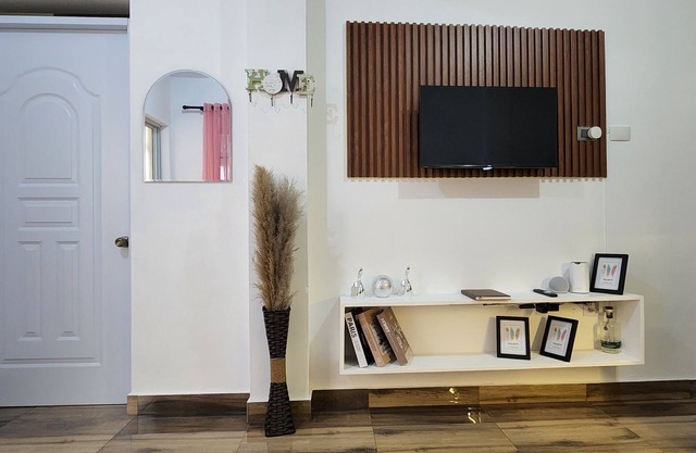 A 7 MINUTOS del Aeropuerto Las Américas SDQ. Moderno y Compacto Apartamento.