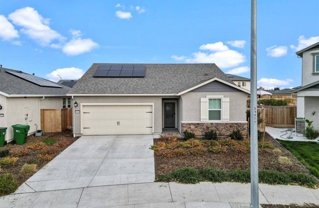 A beautiful home located close to the Lodi Wineries.