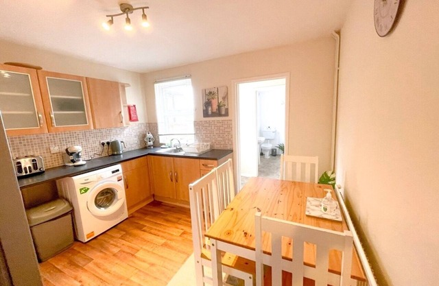 A charming English cottage-style 2-bedroom house located in the heart of Sittingbourne.