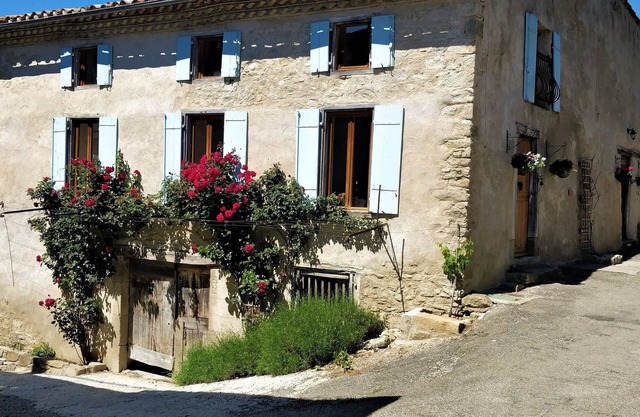 A charming, spacious, newly renovated home in the beautiful village of Camon